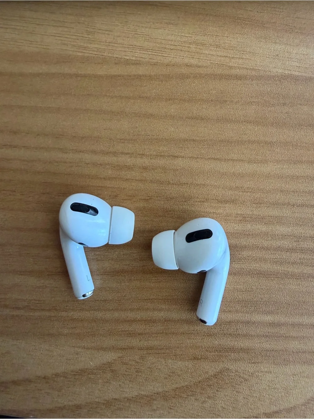 airpods pros